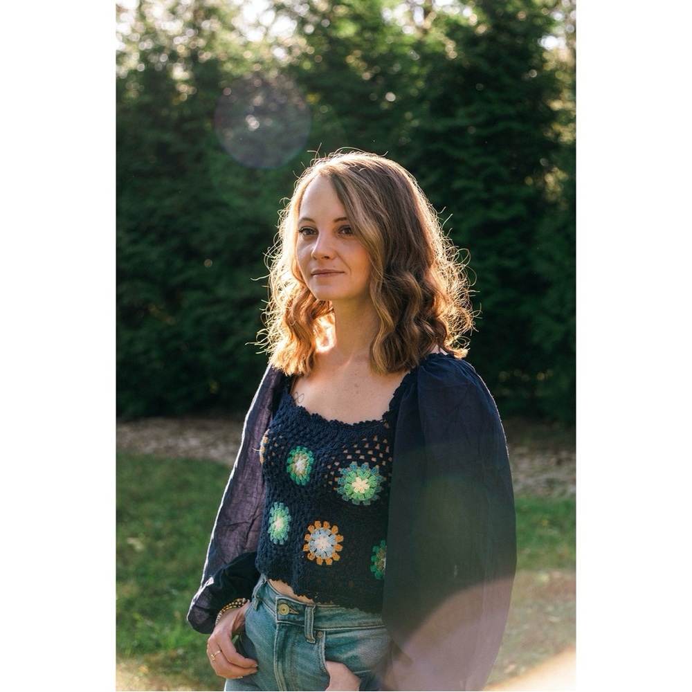 Meet your Posher, Caitlin